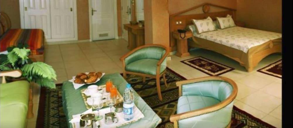 Charm El Cheikh Hotel Oran Exterior photo